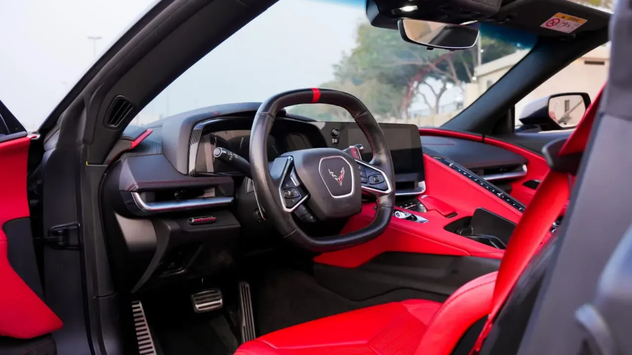 Chevrolet Corvette C8 view 3