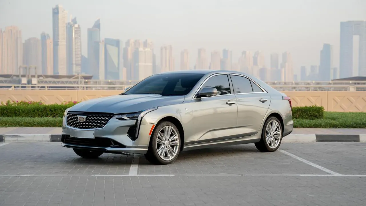 Cadillac CT4  view 4