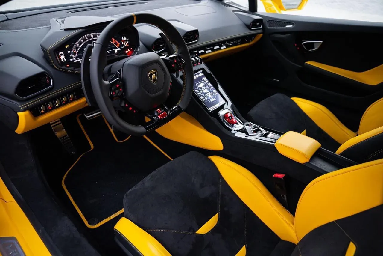 Lamborghini Tecnica view 2