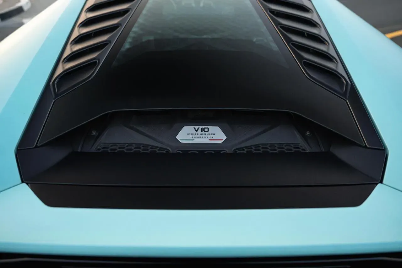 Lamborghini Evo couple  view 2